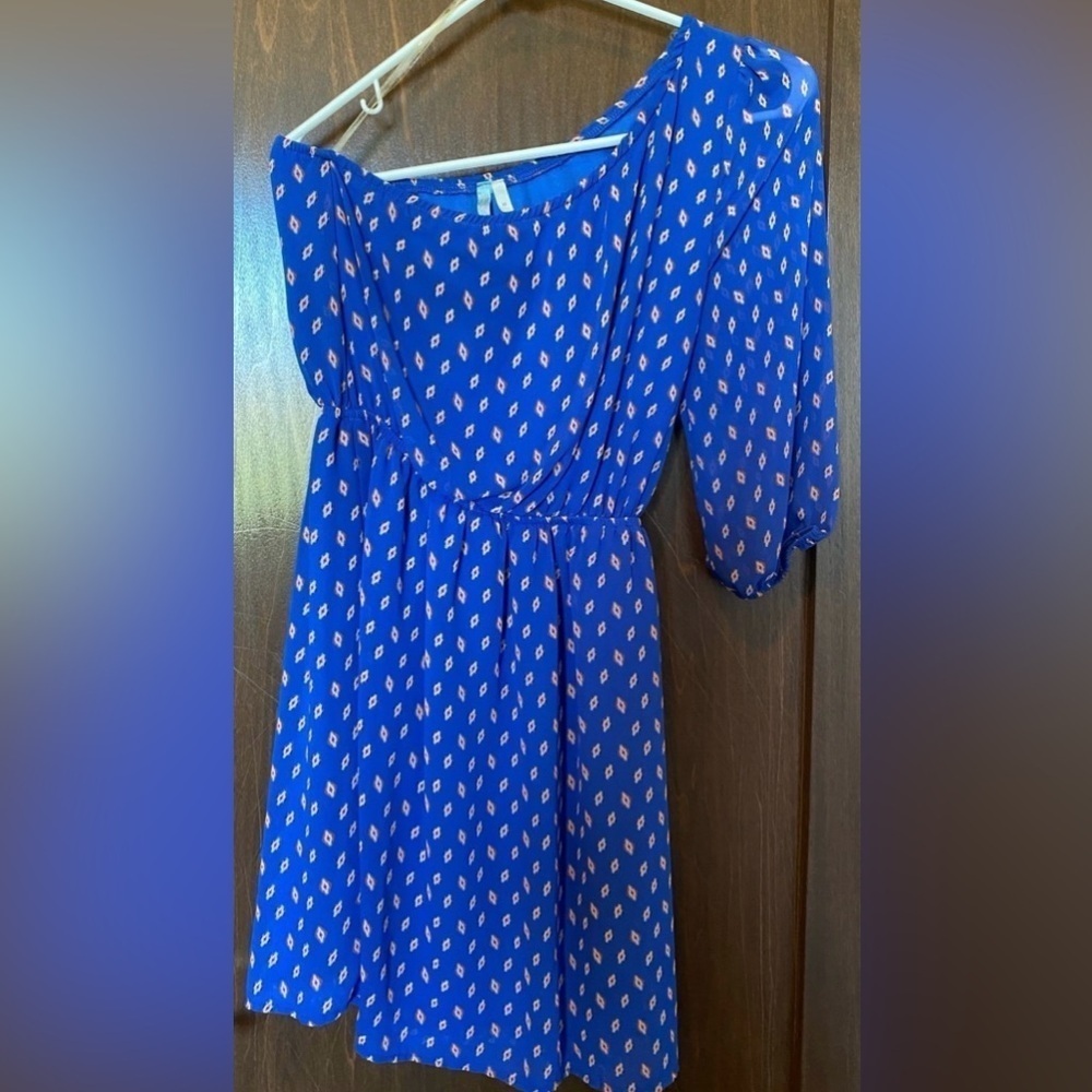 ONE SHOULDER cocktail dress with shear sleeve Size M